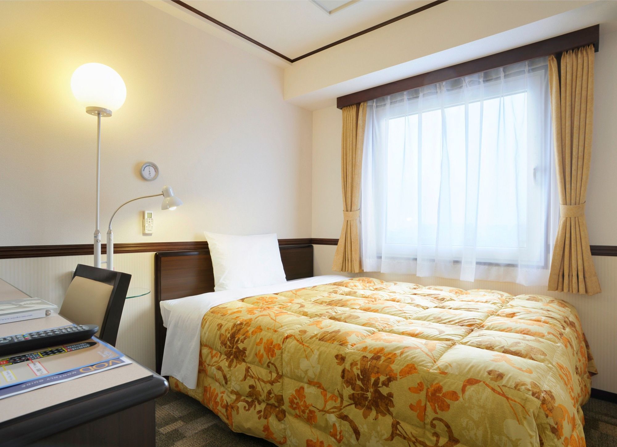 Toyoko Eki Yaesu Kita Guchi Hotel Tokio